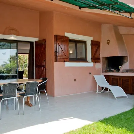 פארק נופש Locations De Giulia 4*